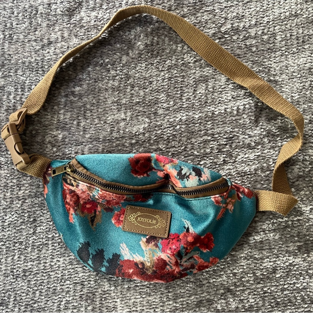 Joyfolie Savannah Belt Bag